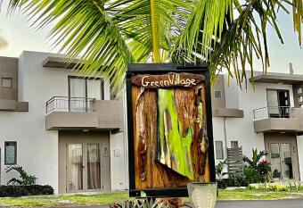 Villa Olive - A two double bed Duplex at Green Village with swimming pool has Balcony rooms