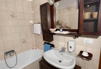 Luminoso appartamento al mare has Balcony rooms