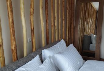 Primula has Balcony rooms