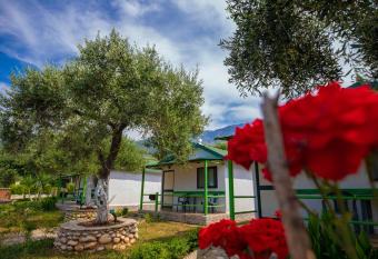 Chalet Ambel has Balcony rooms