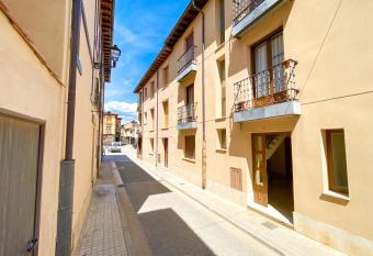 Apartamento Los Leones has Balcony rooms