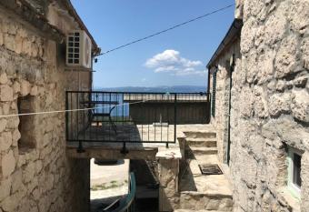 Ana apartment Bast 28A has Balcony rooms