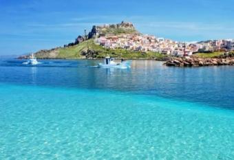 Confortevole Attico a pochi minuti dal mare has Balcony rooms