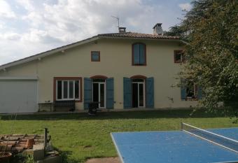 La noyeraie has Balcony rooms