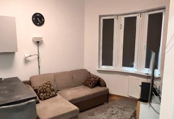 Apart Grab  wek 38 allows 18 year olds to book a room