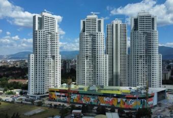 Cevahir Sky City apartment-SPA & Fitness center allows 18 year olds to book a room