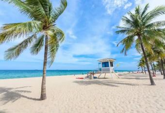 Slice of Legendary Palm Beach allows 18 year olds to book a room