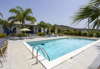 Villa Bellavista has Balcony rooms