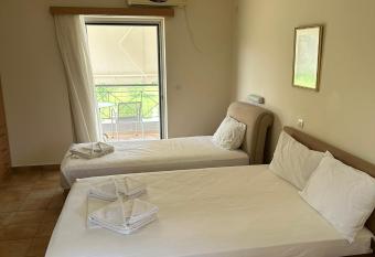 (null) has Balcony rooms