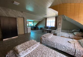 Vista Point Apartment has Balcony rooms