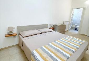 Dimora Soulento Stanza Privata Sule has Balcony rooms