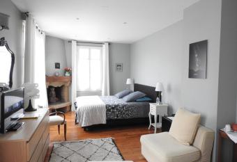 Chambre d h  te La Bacotterie has Balcony rooms