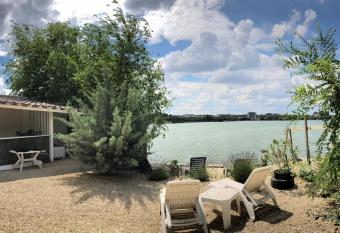 Vila Zuzette allows 18 year olds to book a room