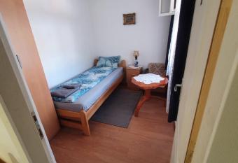 (null) has Balcony rooms