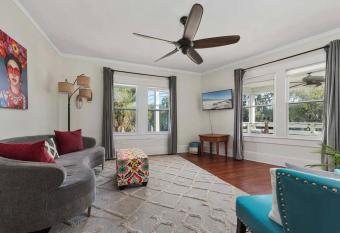 San Marco Villa Duplex w Backyard allows 18 year olds to book a room