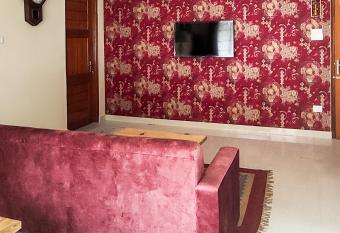 Sukoon Ghar has Balcony rooms