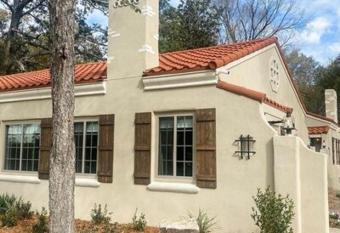 The Villas at Spanish Court has Balcony rooms