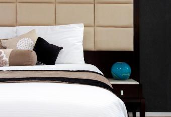 VR Queen Street Hotel & Suites allows 18 year olds to book a room