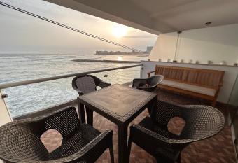 Apartamento de lujo Carolina del mar has Balcony rooms