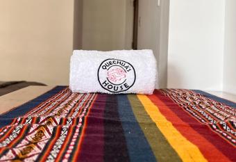 QUECHUA  S HOUSE Hostal & Coffee has Balcony rooms