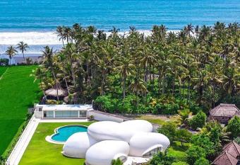 Boutique Villas Sensation allows 18 year olds to book a room