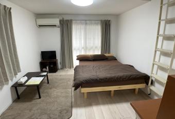 The Mickey Carlton Ohashi 107 has Balcony rooms