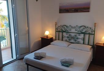 Residence Porto Miggiano has Balcony rooms
