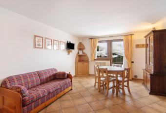 Residence Larice Bianco App n4 has Balcony rooms