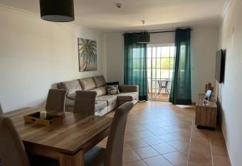 Mar    Vista Blue allows 18 year olds to book a room