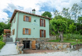 Cruna di Subida Wine Country House allows 18 year olds to book a room