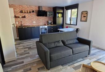 Appartement - Aix-en-Provence - Terrasse & Parking has Balcony rooms