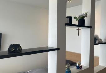 Entire Apartment allows 18 year olds to book a room