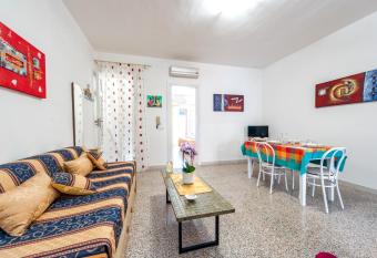 Casa di Emanuela has Balcony rooms