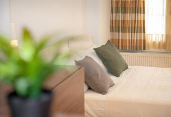 City Chic Apartments allows 18 year olds to book a room