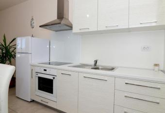 Apartmani Barbara has Balcony rooms