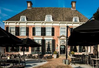 Hampshire Hotel -  s Gravenhof Zutphen allows 18 year olds to book a room