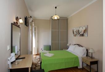 Lefcothea Guest Rooms has Balcony rooms