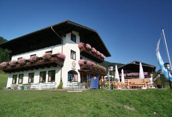 Buttermilchalm has Balcony rooms