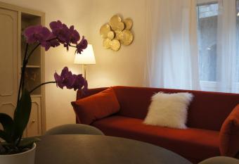 Casa Blanche has Balcony rooms