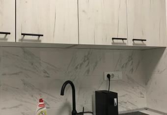 Apartman Oler allows 18 year olds to book a room