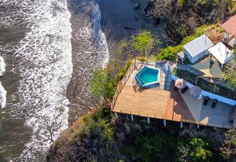 Kuluka Resort And Spa has Balcony rooms