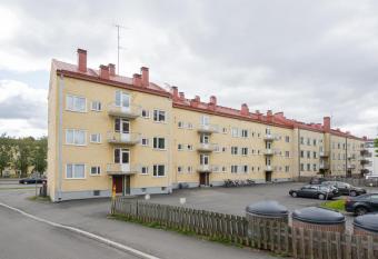 Siisti kaksio keskustassa allows 18 year olds to book a room