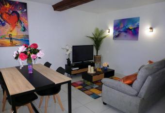 Le Scoubidou allows 18 year olds to book a room