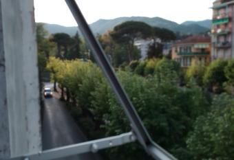 Appartamento vicino iclas allows 18 year olds to book a room