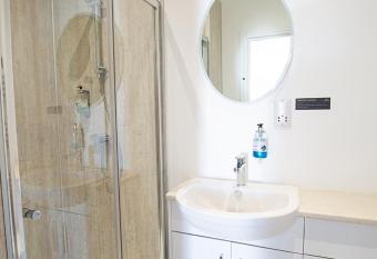 Poseidon Inn allows 18 year olds to book a room