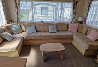 8 Birth Caravan on The Chase Ingoldmells allows 18 year olds to book a room