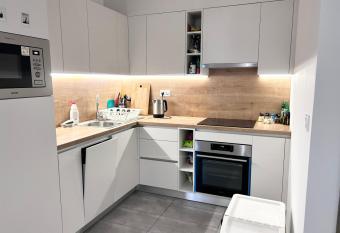 New 3BR 2BA big balcony flat with AC near Nyugati Train Station has rooms with a private hot tub