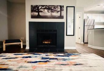 Perfect Atlanta Getaway allows 18 year olds to book a room