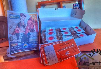 El Gigante Alojamiento has Balcony rooms