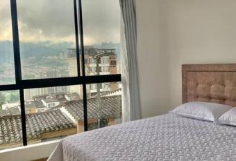 Cama Queen, Vista a las Monta  as has Balcony rooms